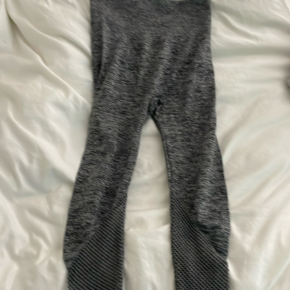 garage leggings